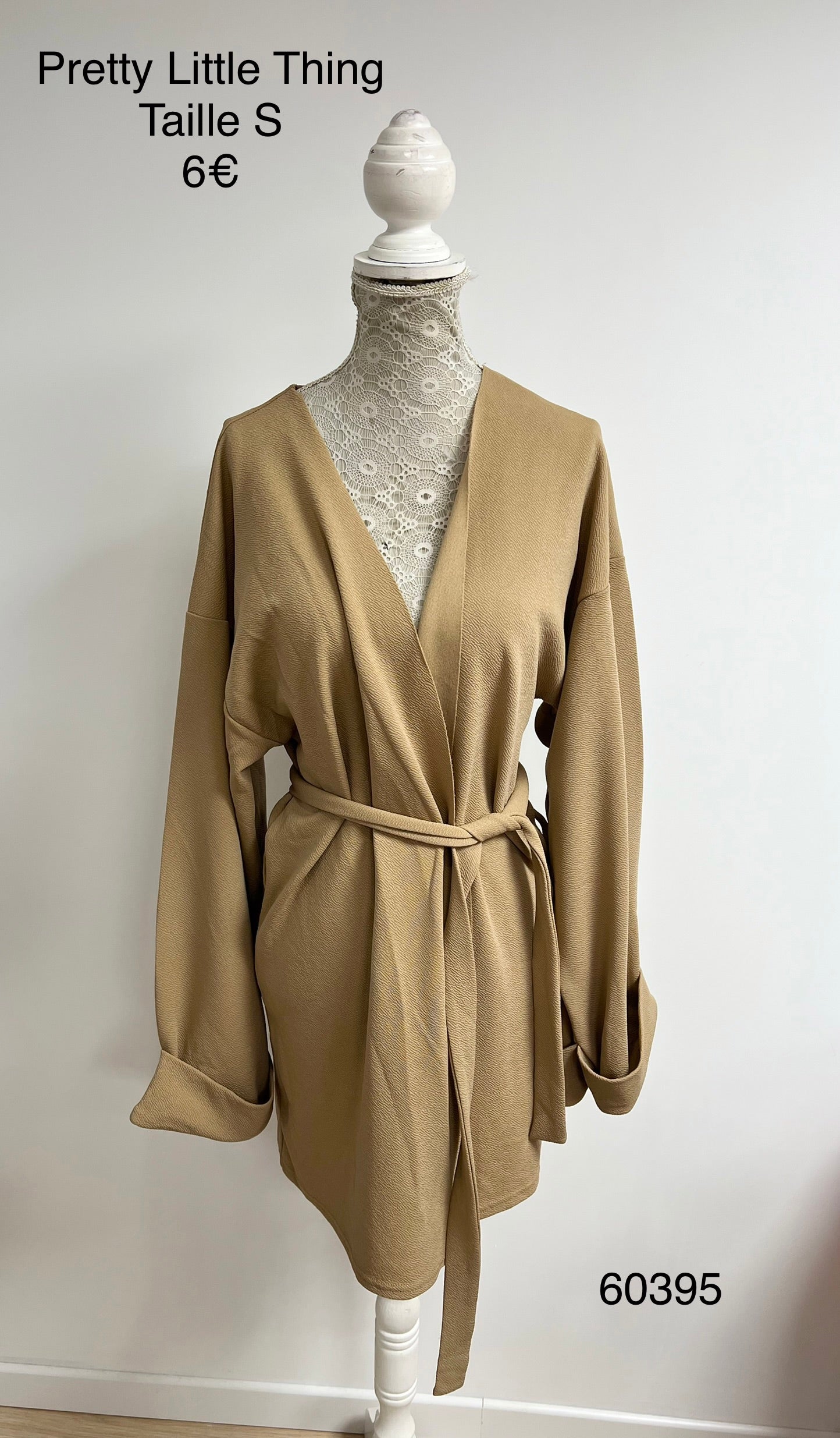 Veste Pretty Little Thing #60395