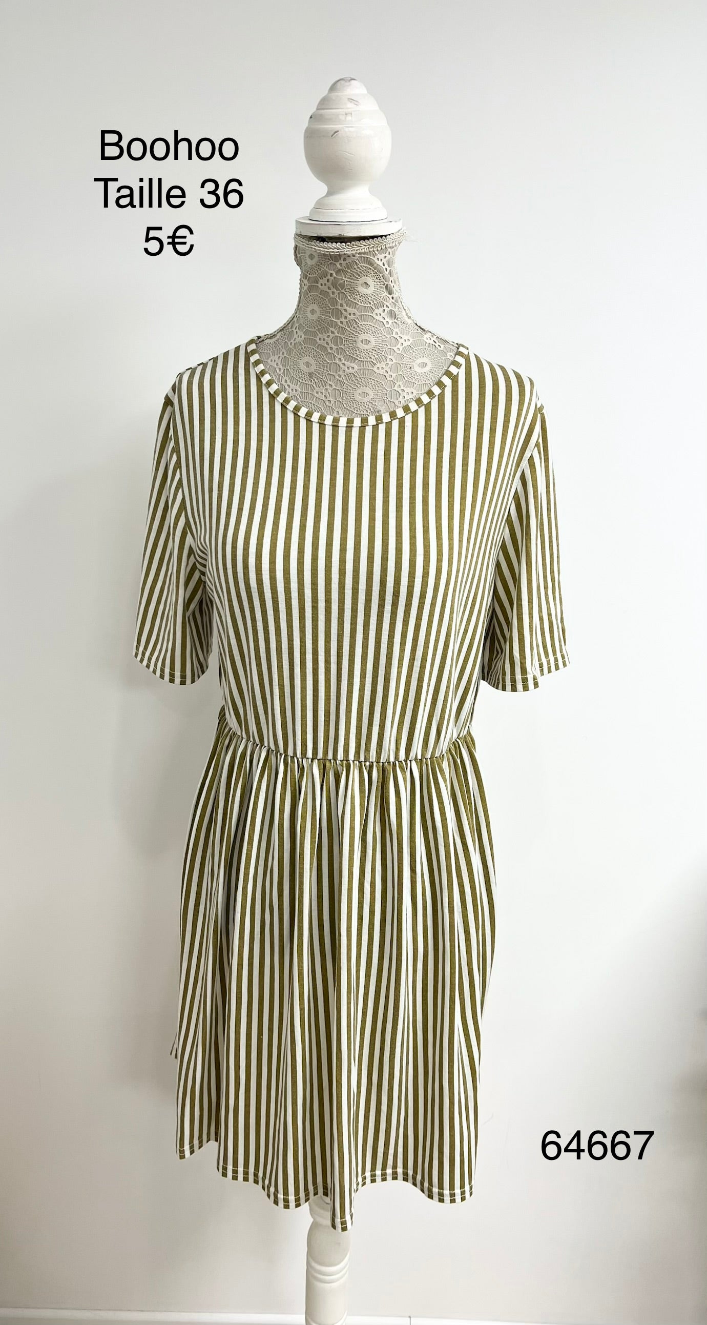 Robe Boohoo #64667