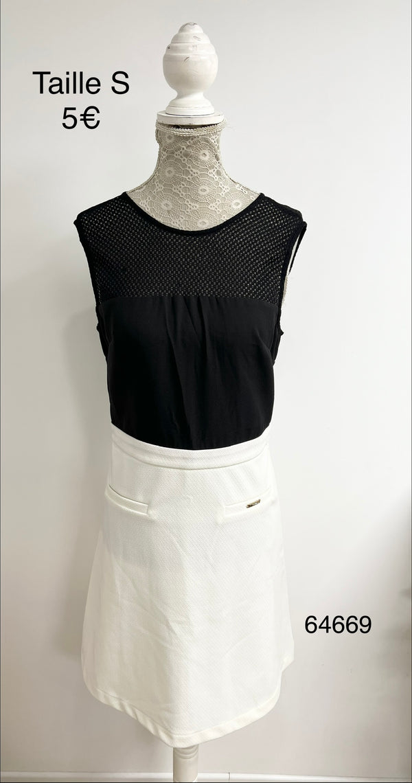 Robe noir et blanc maille